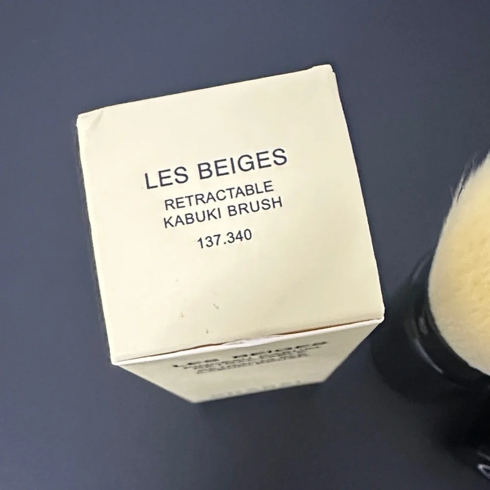 💯% Authentic CHANEL Les Beiges Kabuki Brush in Black